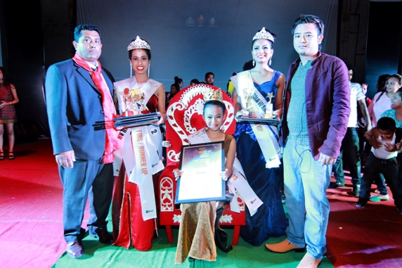 Photo session with the winner and runner ups of Miss +2 Gandaki. Picture: S2 Production/Sooraz Shrestha